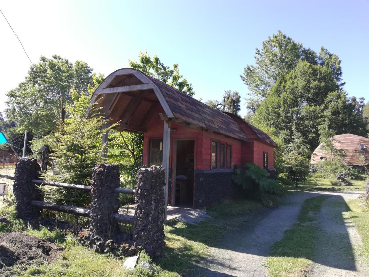 Karu Domos Del Fuy Aparthotel Neltume Exterior photo